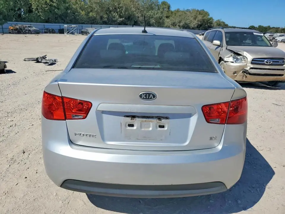 2011 KIA FORTE EX  