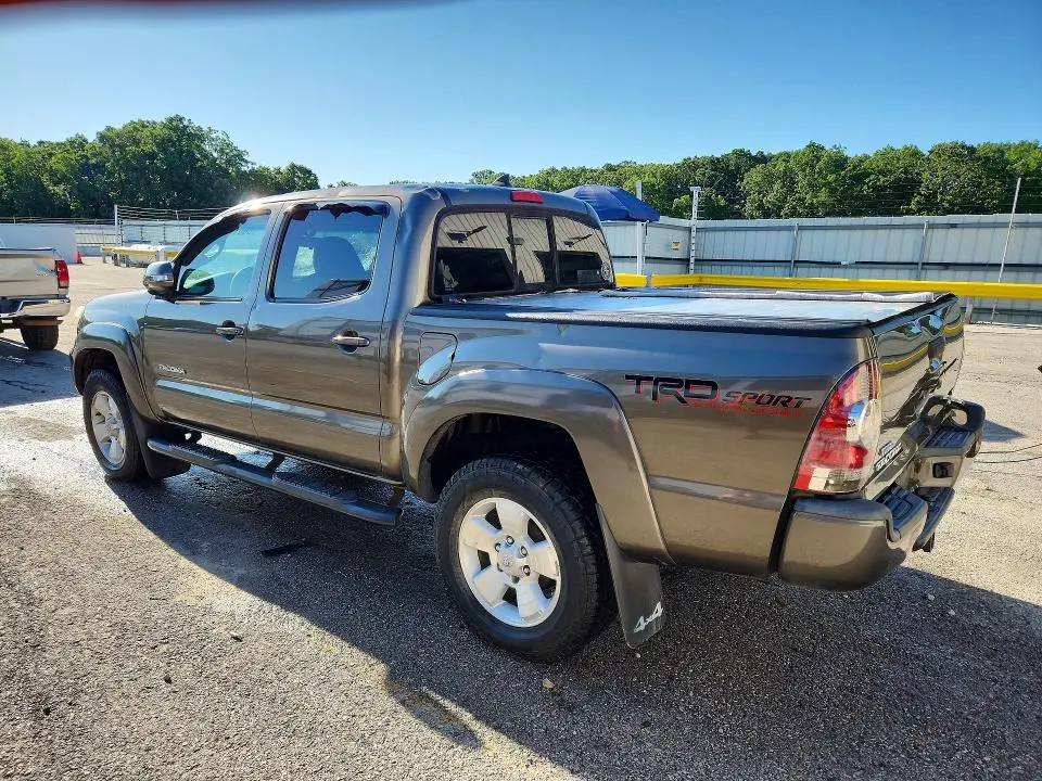 2015 TOYOTA TACOMA V6  