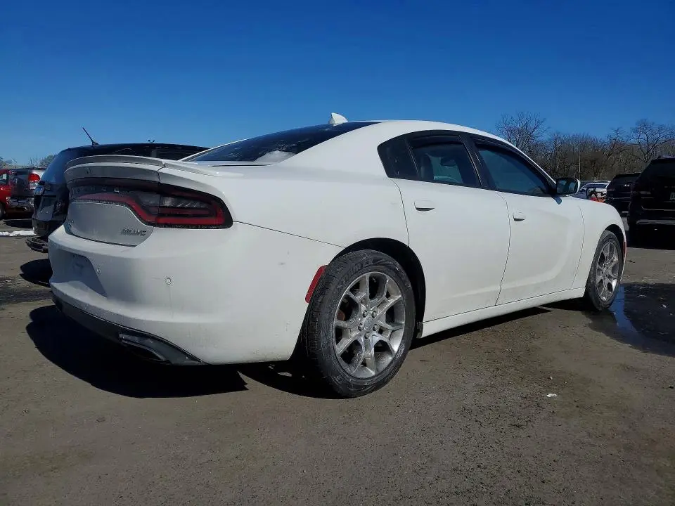 2016 DODGE CHARGER SXT  