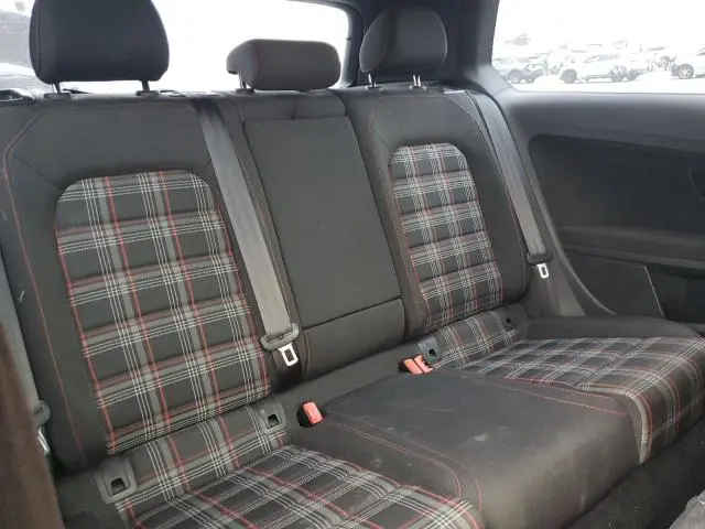 2016 VOLKSWAGEN GTI S/SE  