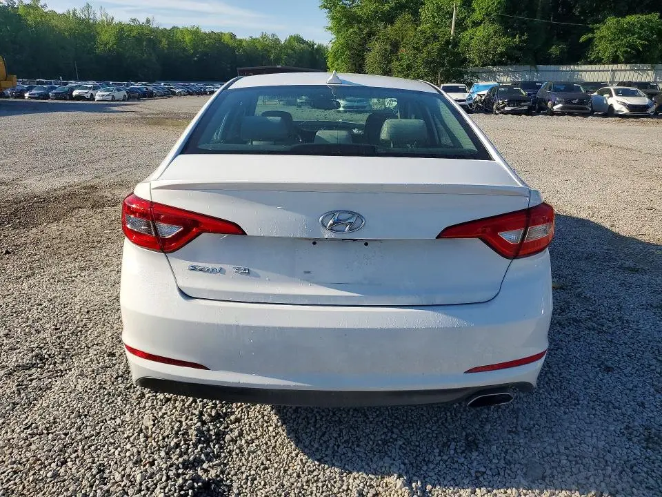 2017 HYUNDAI SONATA SE  