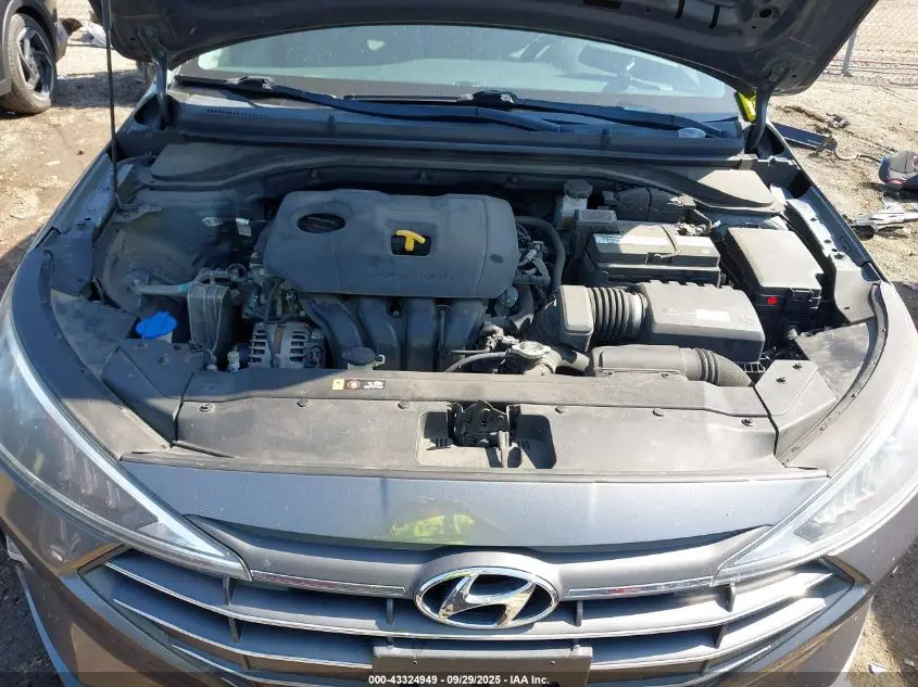 2019 HYUNDAI ELANTRA SE