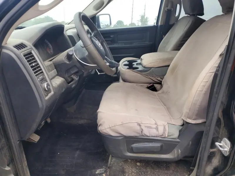 2013 RAM 1500 ST  