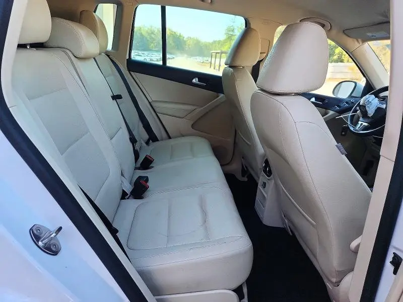 2014 VOLKSWAGEN TIGUAN S  