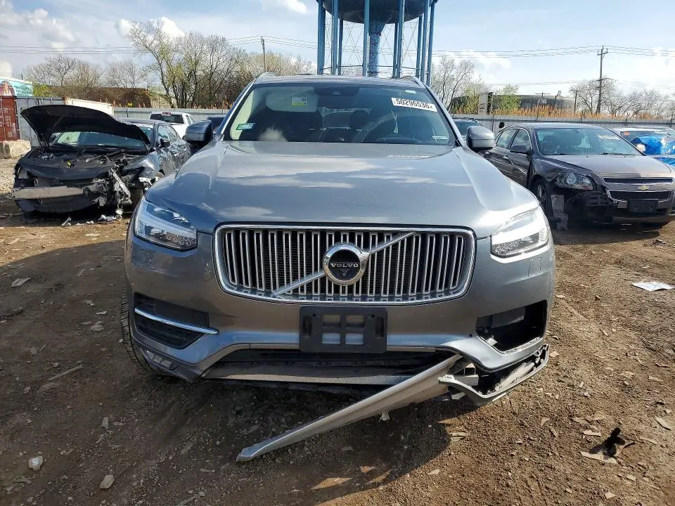 2018 VOLVO XC90 T6  