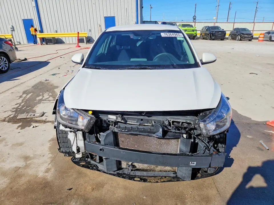 2023 KIA RIO LX  