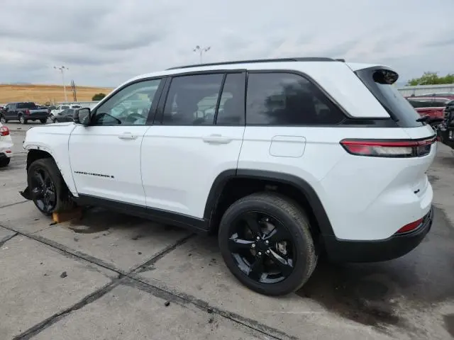 2023 JEEP GRAND CHEROKEE LAREDO  