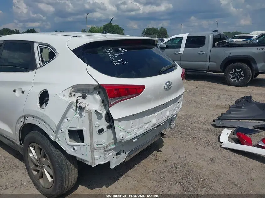 2018 HYUNDAI TUCSON SE