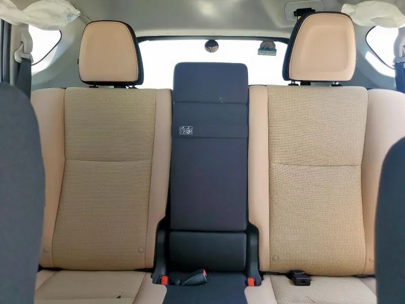 2018 TOYOTA RAV4 HV LE  