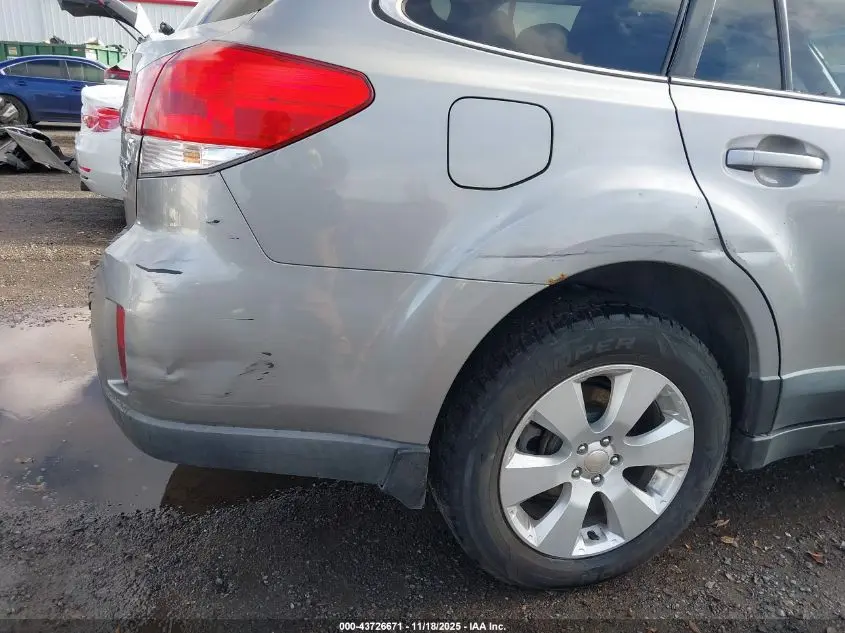 2011 SUBARU OUTBACK 2.5I PREMIUM