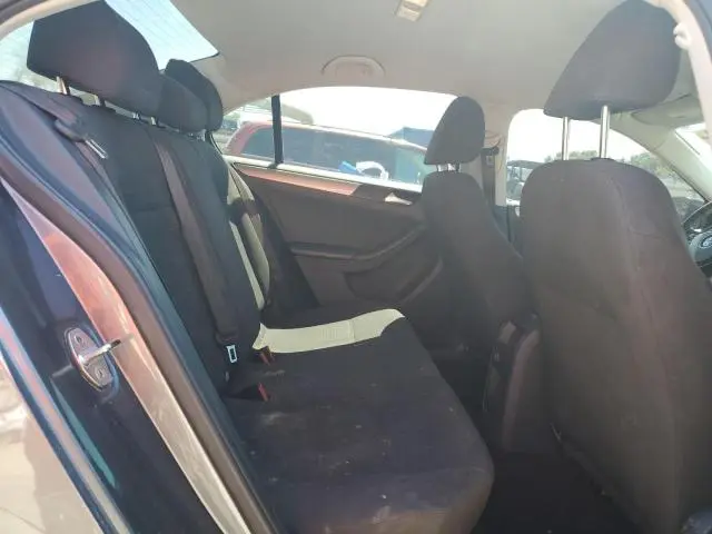 2016 VOLKSWAGEN JETTA SE  