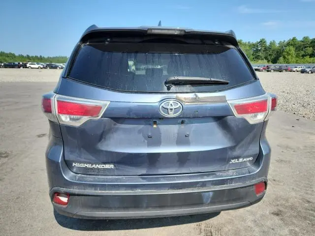 2015 TOYOTA HIGHLANDER XLE  