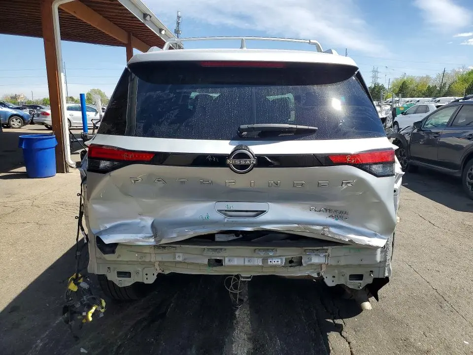 2022 NISSAN PATHFINDER PLATINUM  