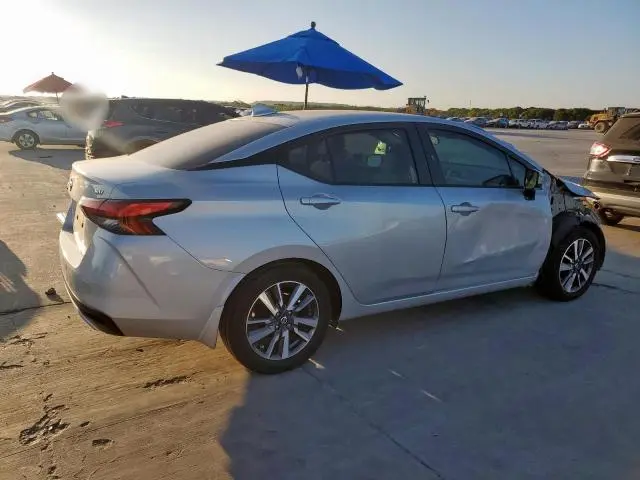 2020 NISSAN VERSA SV  