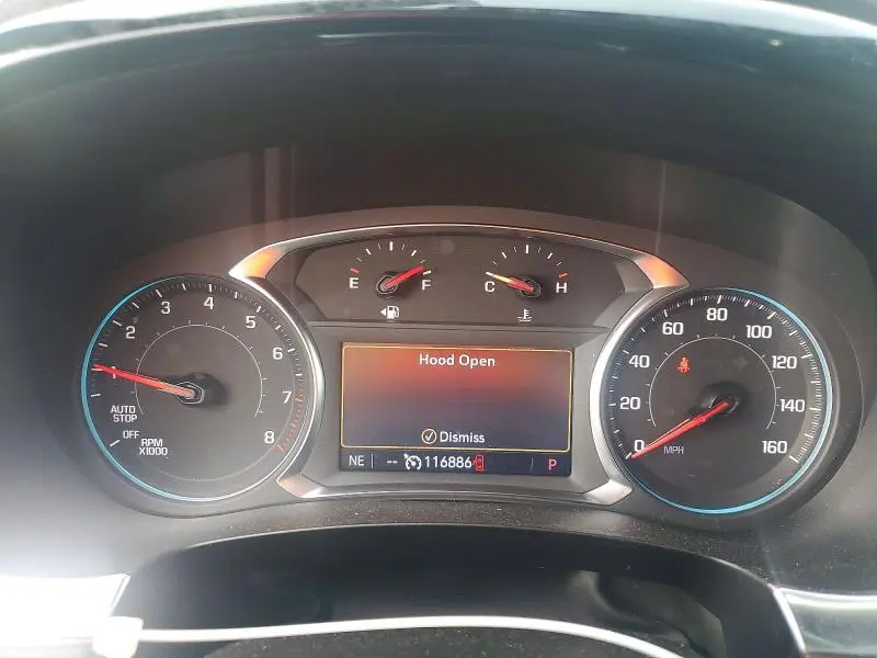 2023 CHEVROLET TRAVERSE LT  