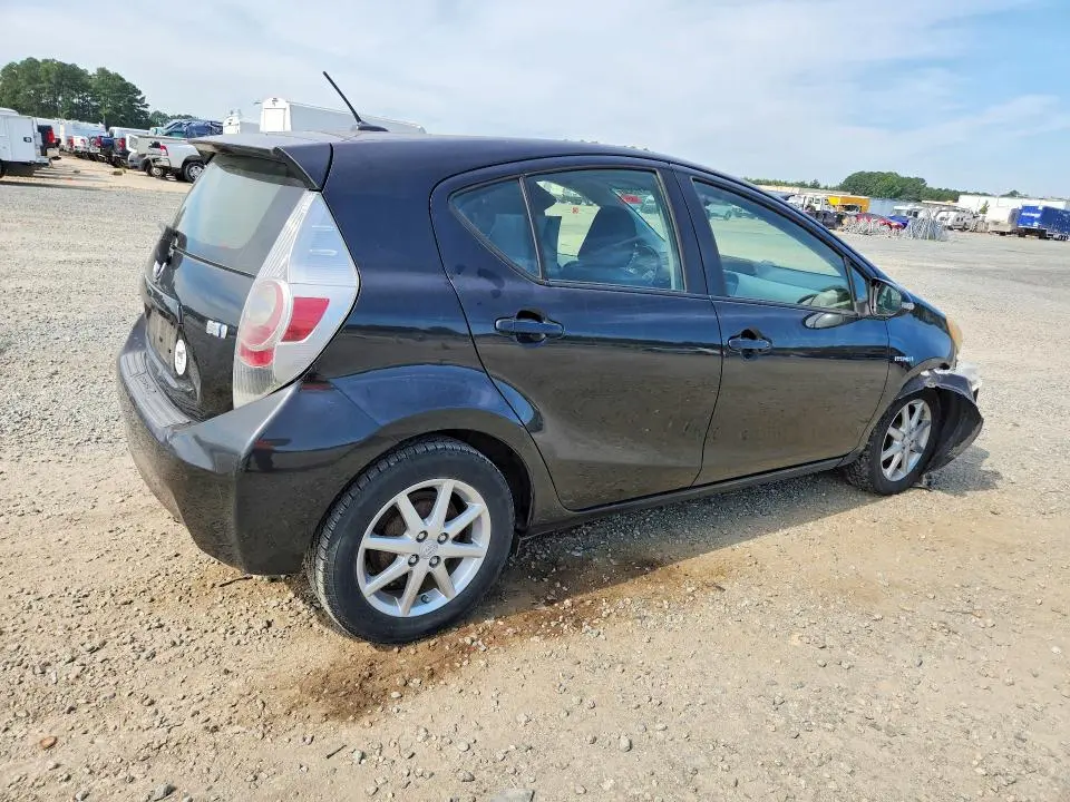 2012 TOYOTA PRIUS C THREE  