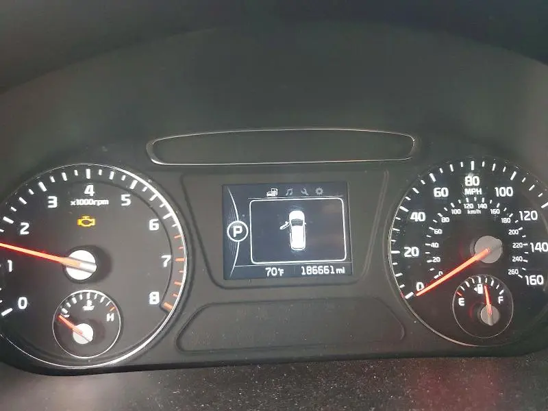 2016 KIA SORENTO LX  