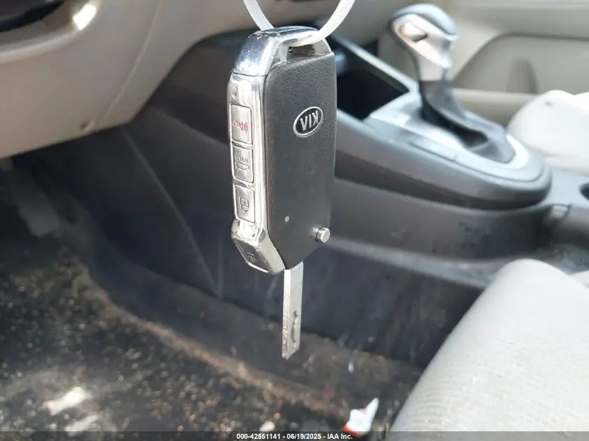 2019 KIA FORTE LXS