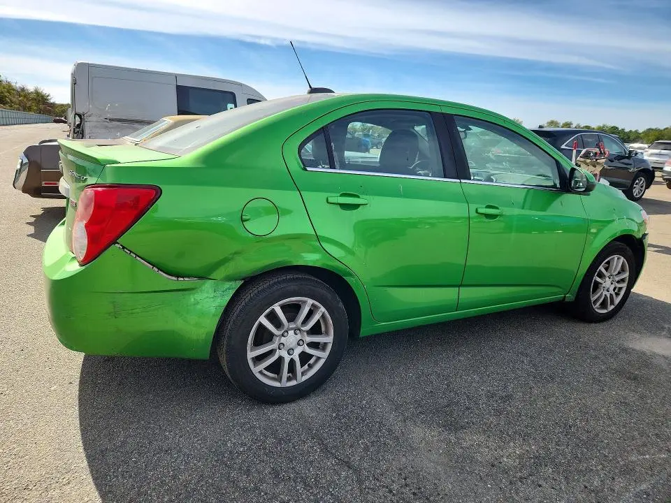2015 CHEVROLET SONIC LT  