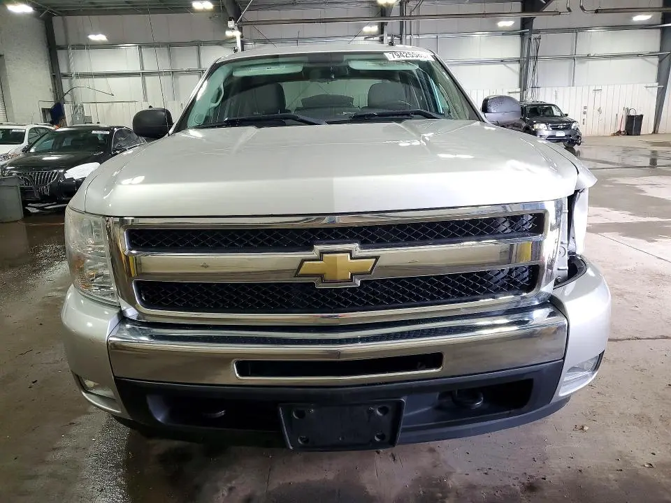 2011 CHEVROLET SILVERADO K1500 LT  