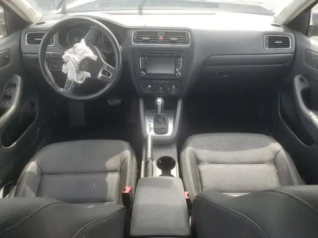 2012 VOLKSWAGEN JETTA SE  