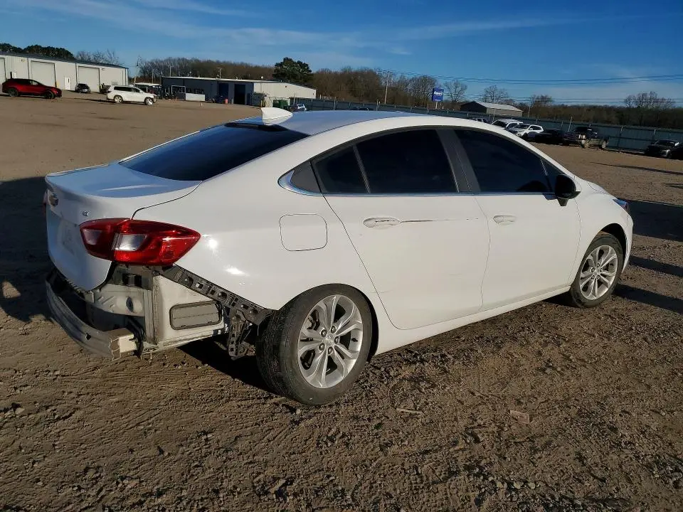 2019 CHEVROLET CRUZE LT  