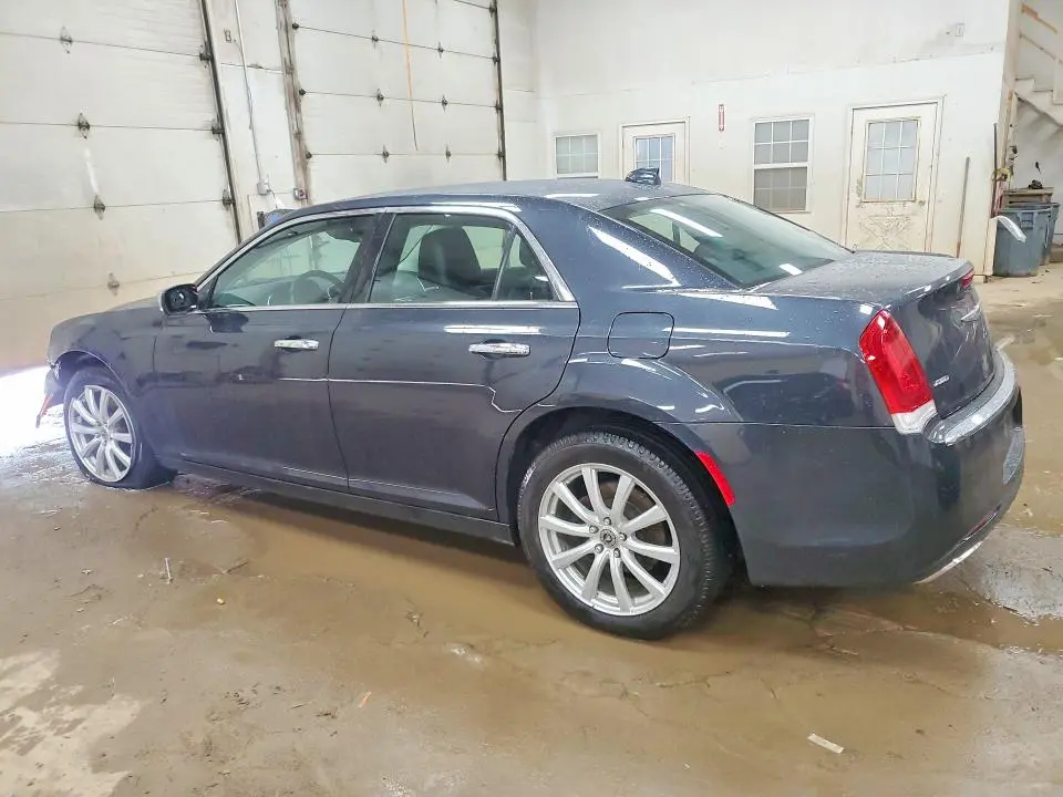 2019 CHRYSLER 300 LIMITED  