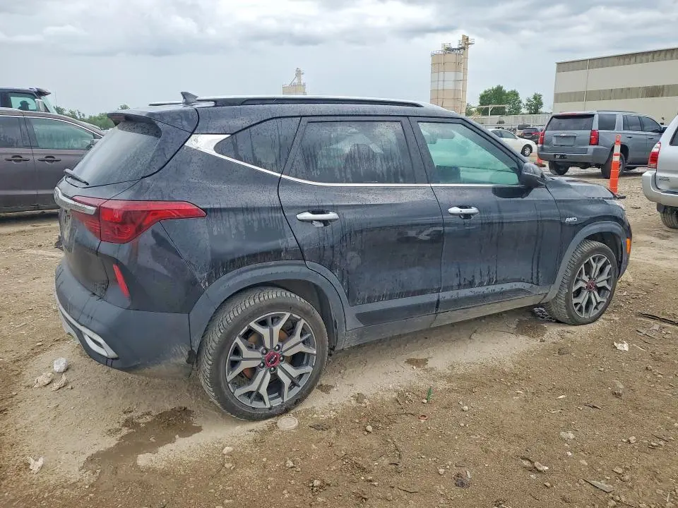 2022 KIA SELTOS SX  