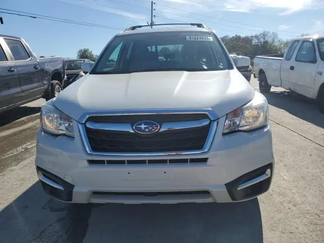 2017 SUBARU FORESTER   