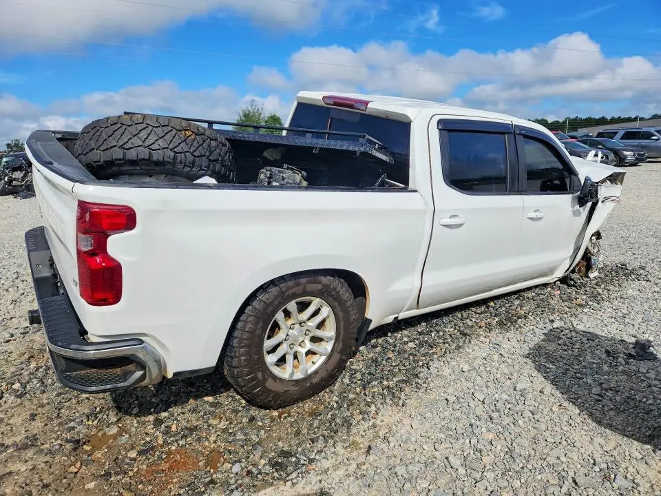 2024 CHEVROLET SILVERADO K1500 LT  