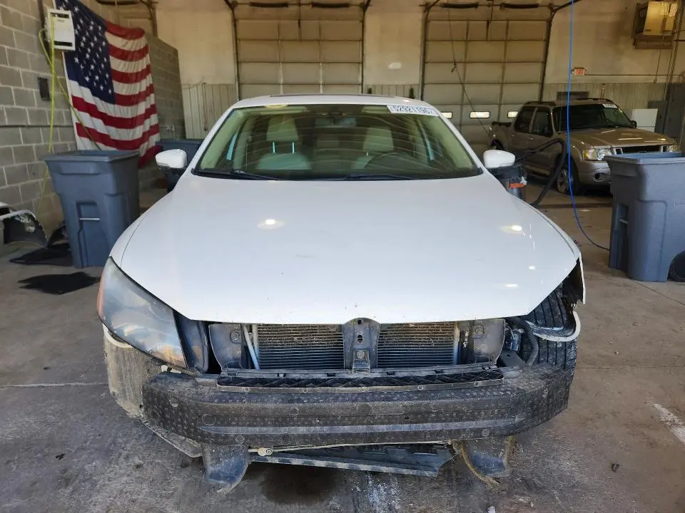2014 VOLKSWAGEN PASSAT SE  