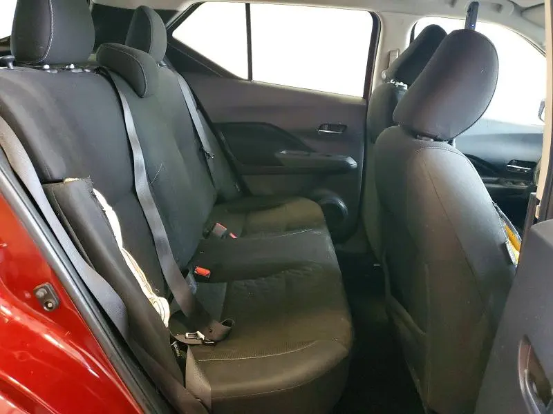 2021 NISSAN KICKS SV  