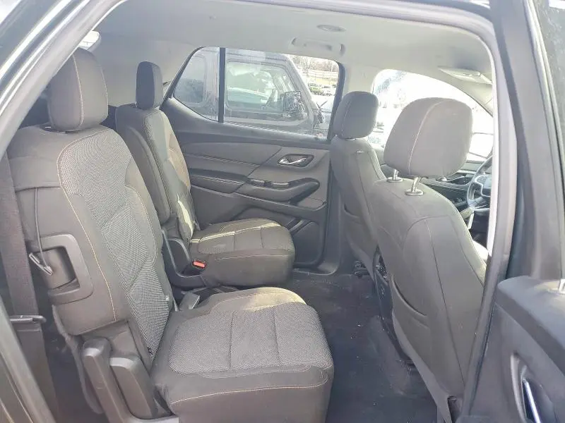 2018 CHEVROLET TRAVERSE LT  
