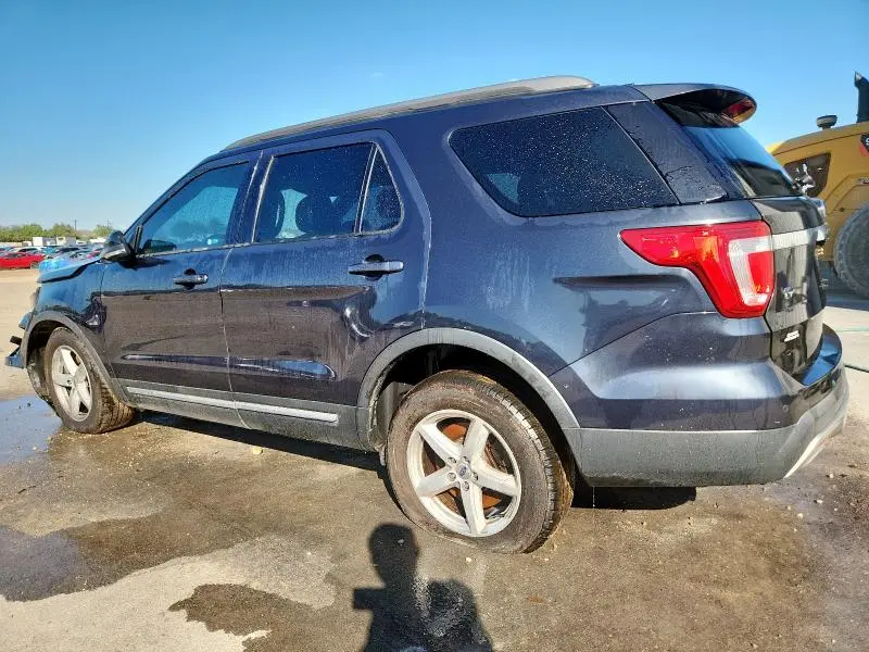 2017 FORD EXPLORER XLT  