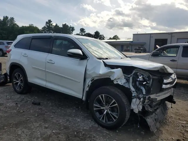2019 TOYOTA HIGHLANDER LE  