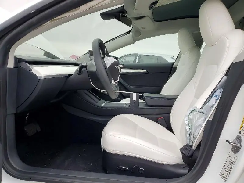 2023 TESLA 3   