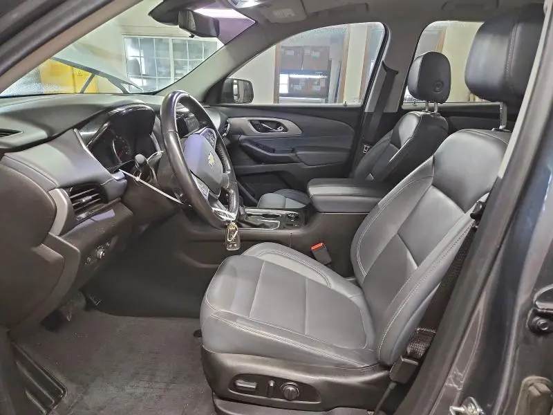 2021 CHEVROLET TRAVERSE LT  