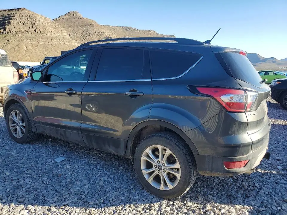 2018 FORD ESCAPE SE  