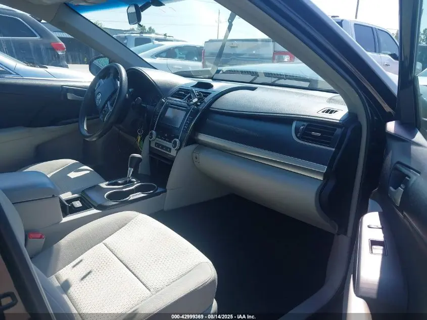 2014 TOYOTA CAMRY LE