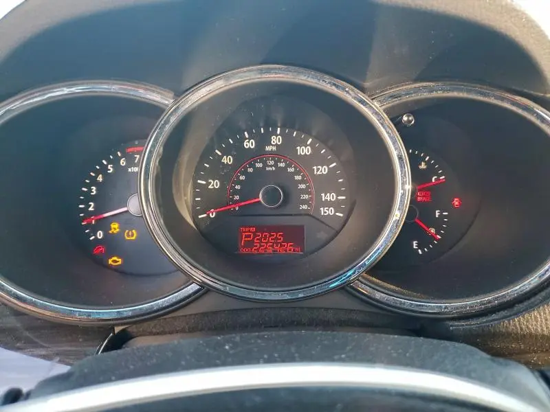 2011 KIA SORENTO BASE  