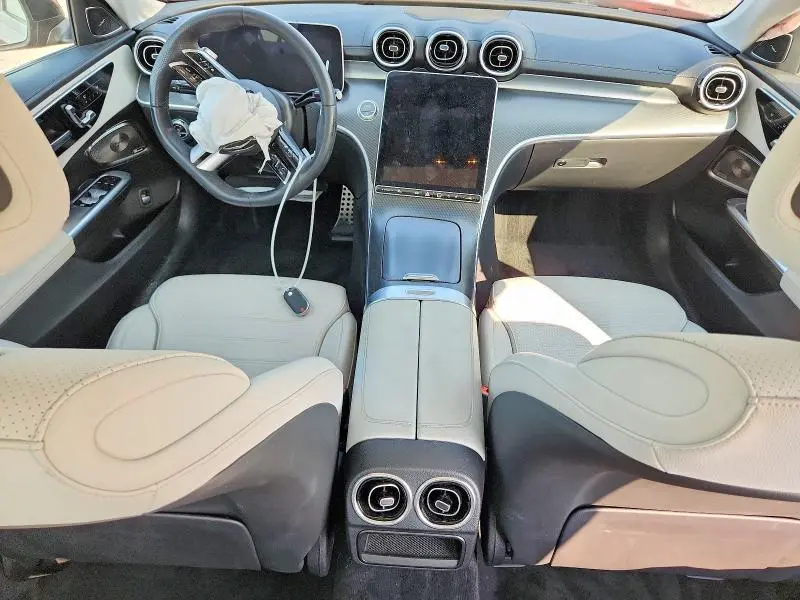 2024 MERCEDES-BENZ C 300  