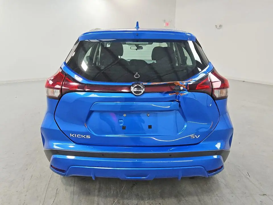 2021 NISSAN KICKS SV  