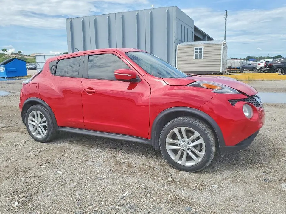 2015 NISSAN JUKE S  