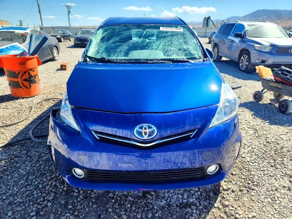 2013 TOYOTA PRIUS V FIVE  