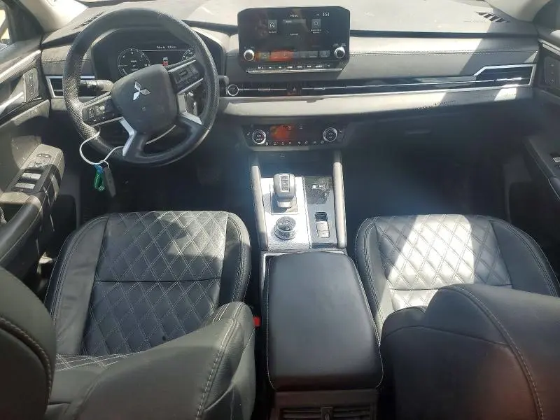 2023 MITSUBISHI OUTLANDER SEL  