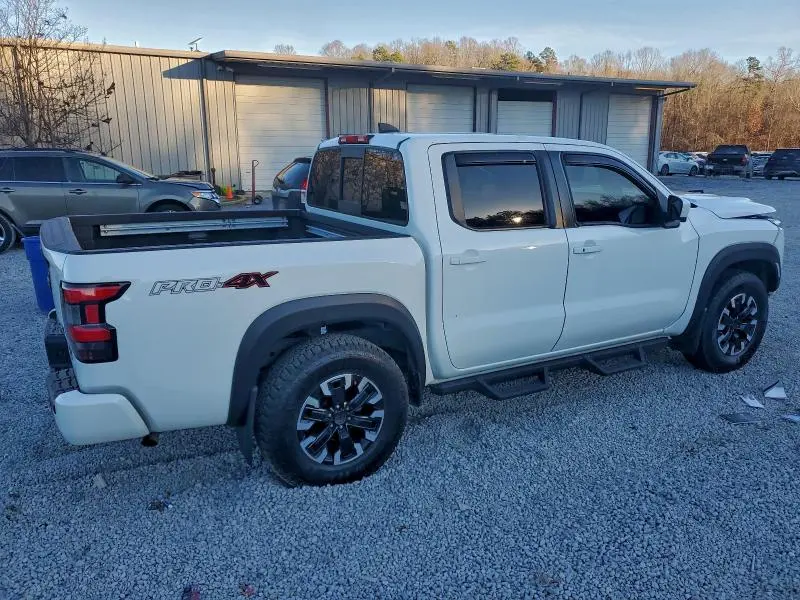 2022 NISSAN FRONTIER S  
