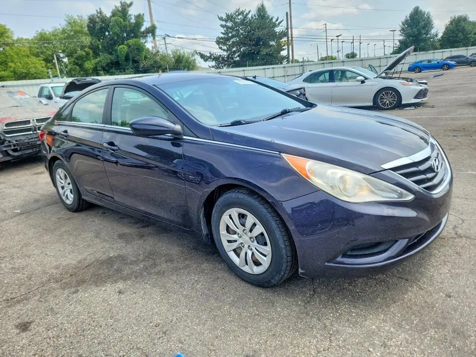 2011 HYUNDAI SONATA GLS  