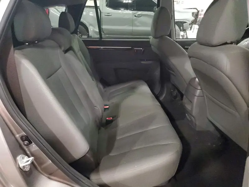 2012 HYUNDAI SANTA FE GLS  