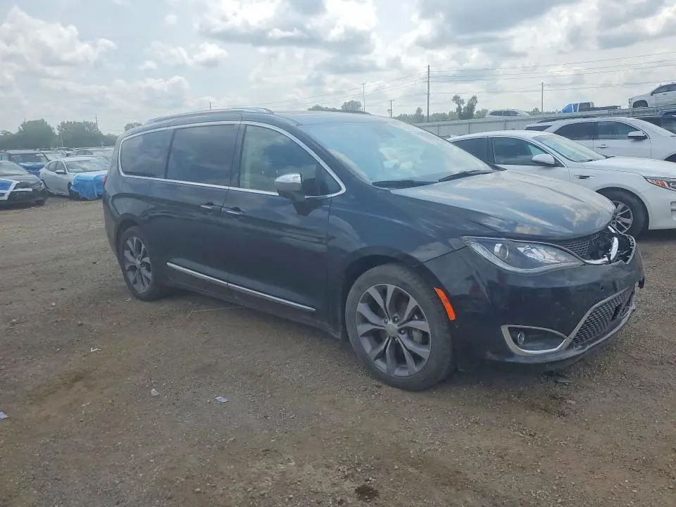2020 CHRYSLER PACIFICA LIMITED  