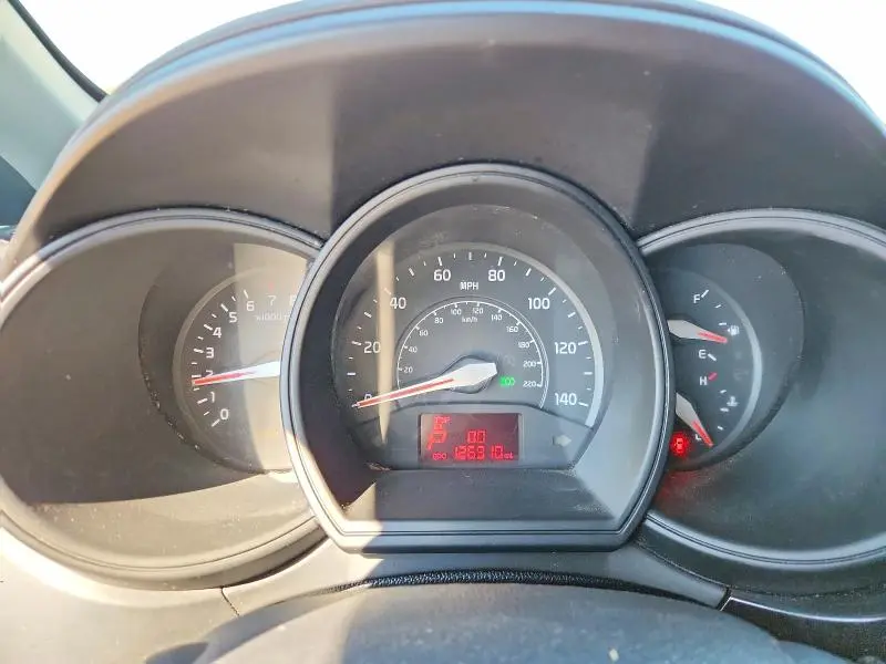 2016 KIA RIO LX  
